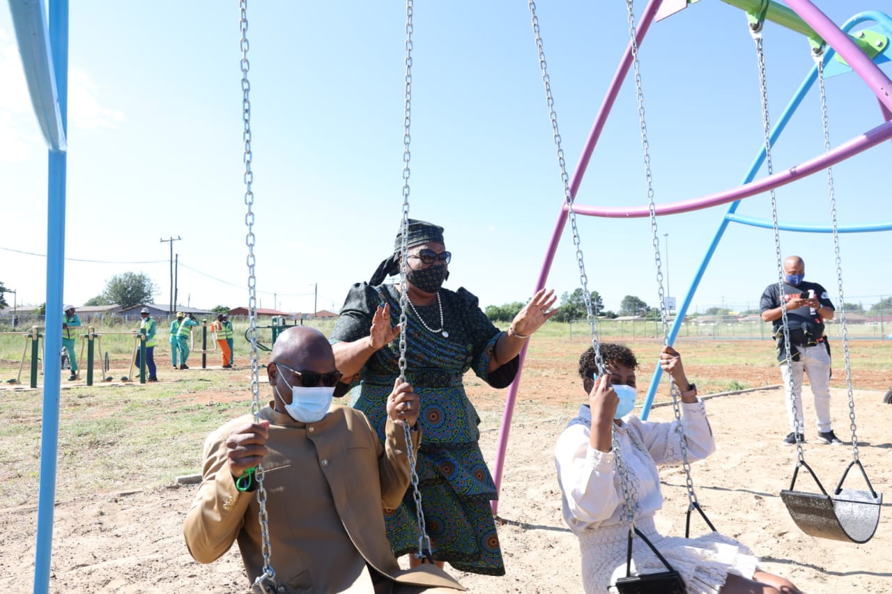 minister-mthethwa