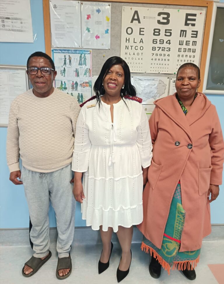 From left to right: Harry Masiteng, Martha Mokoena and Maria Mbuli at cataract surgery marathon at Manapo Hospital