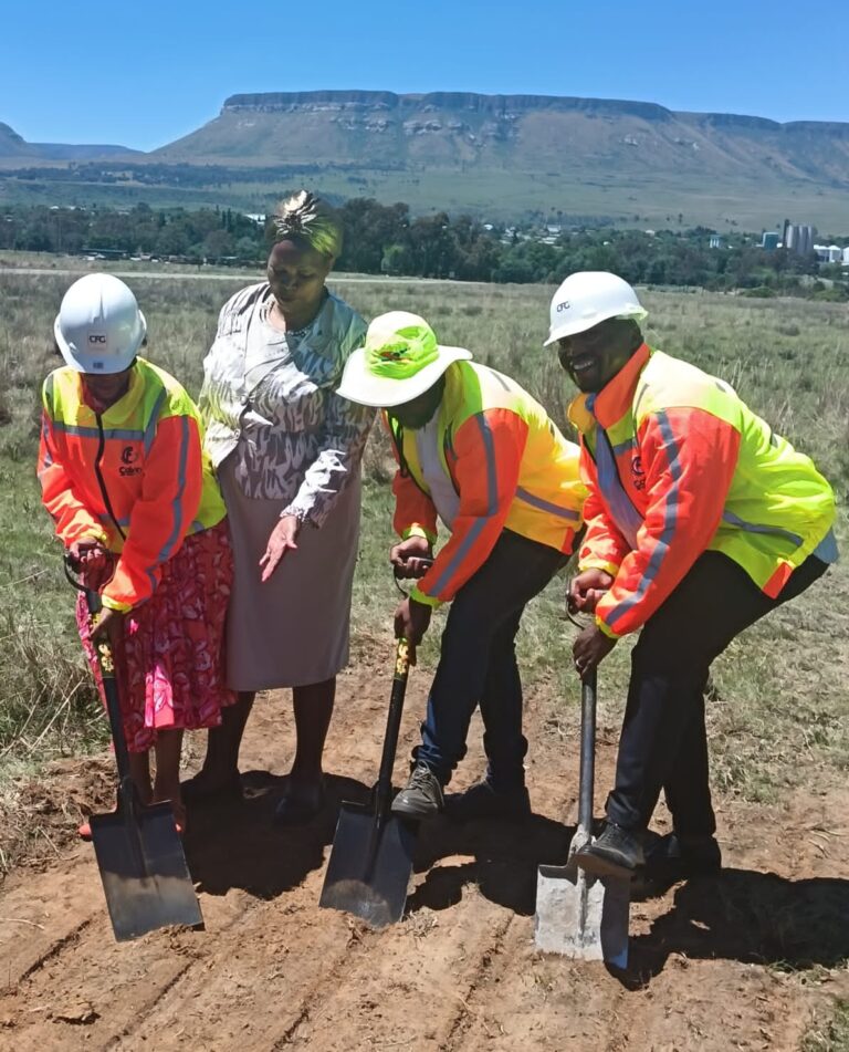 From left: TMDM Executive Mayor Conny Msibi, Maluti-a-Phofung (MAP) MMC for LED Masetjhaba Mosia Lakaje, MAP Executive Mayor Tumelo Thebe and developer Calvin Mathibeli.